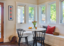 Combine-the-bench-in-the-corner-with-chairs-for-a-comfy-breakfast-zone-17248-217x155