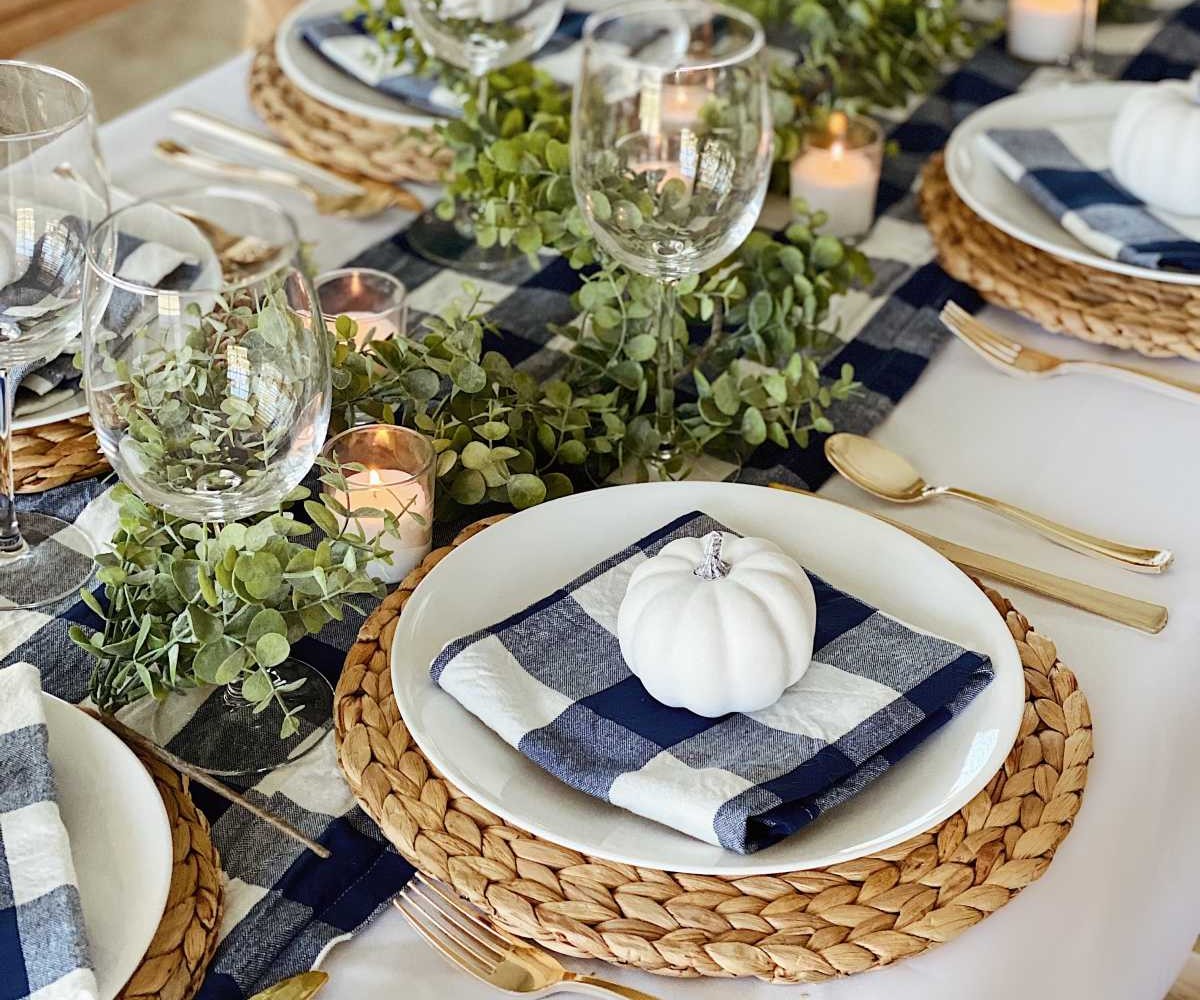 thanksgiving table with gingham accents