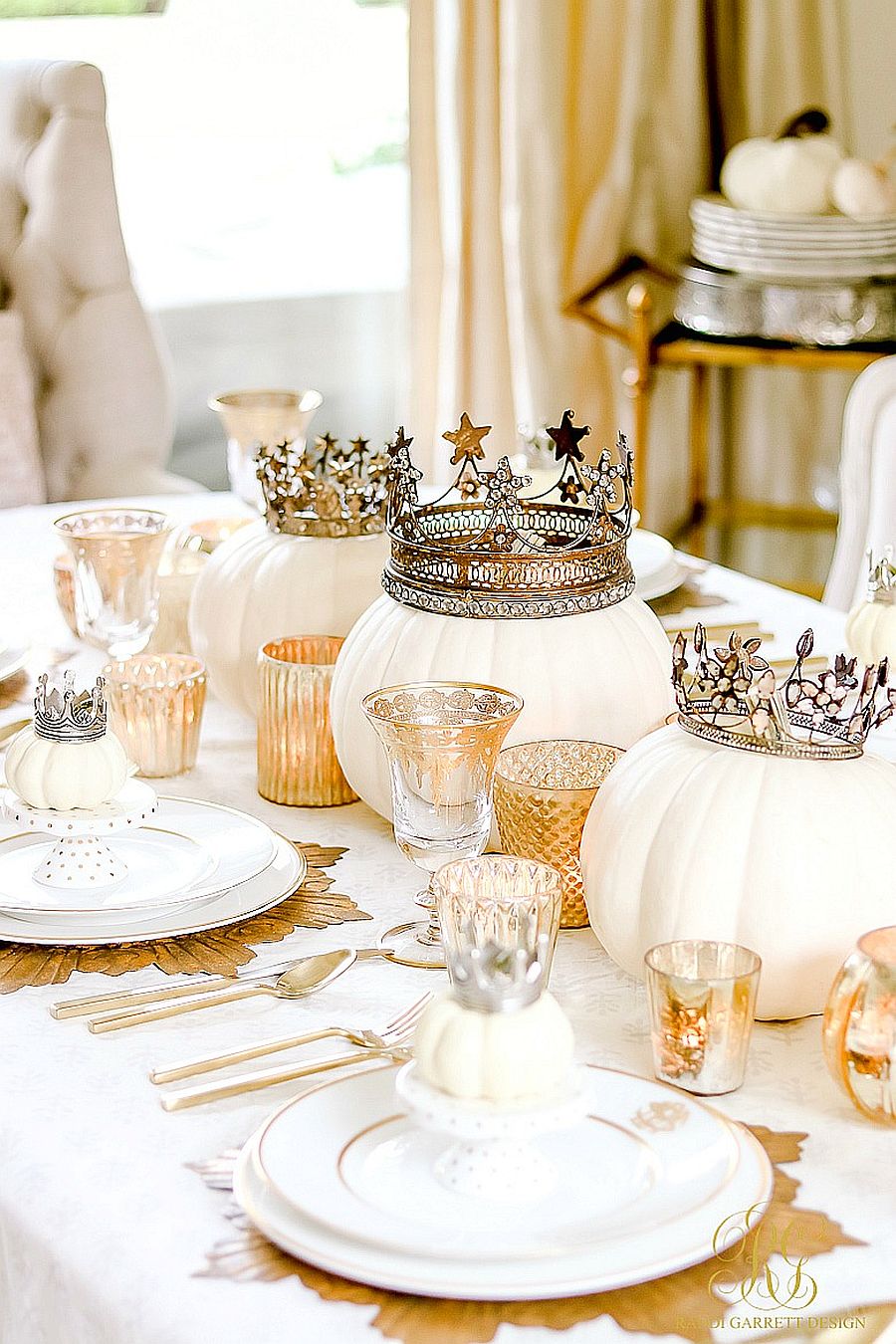 Innovative-white-and-gold-Halloween-tablescape-that-will-serve-you-well-throughout-the-Holidays-65232