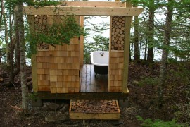 Simple Luxuries: 10 Killer Outdoor Showers